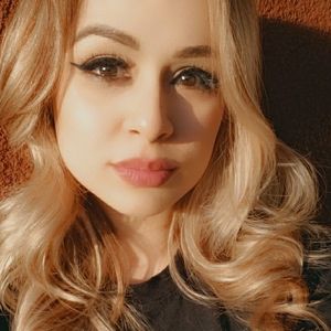 Meet your Posher, Stefanny